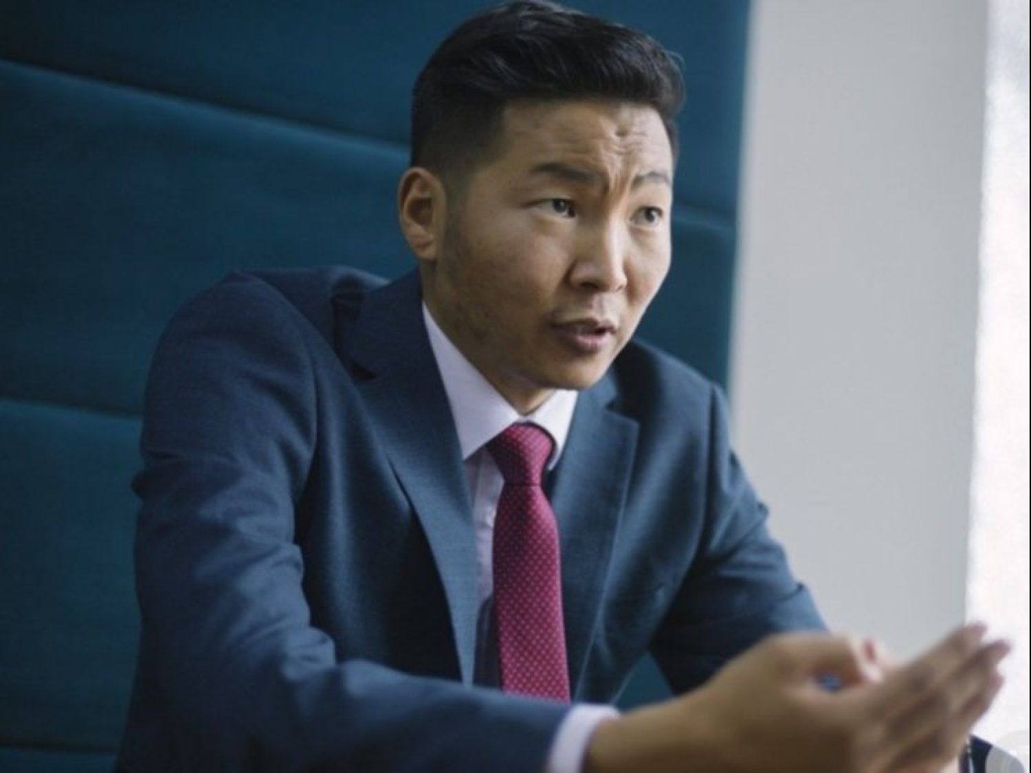 Г.БАТЗОРИГ: ХҮНД ЦАГТ АЛТ Л АМИНД ОРНО 