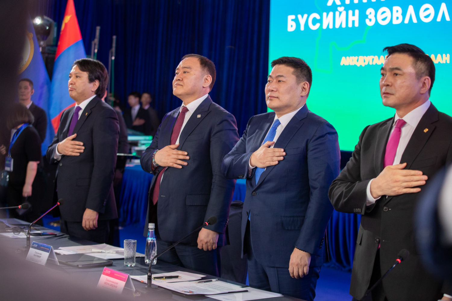 ХАНГАЙН БҮС: УЛАМЖЛАЛТ МАЛ АЖ АХУЙН ТӨРӨЛЖСӨН, АЯЛАЛ ЖУУЛЧЛАЛЫН ДЭД БҮС БОЛНО 